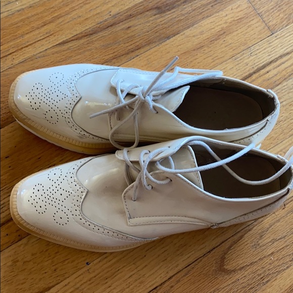 White vegan leather platform durbie shoes - Picture 3 of 4